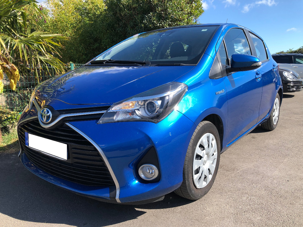 TOYOTA YARIS - BUSINESS (2015)